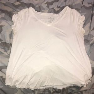 American Eagle V-neck